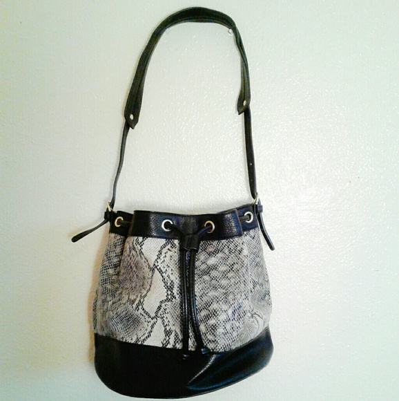 Neiman Marcus Handbags - Neiman Marcus Bucket Bag